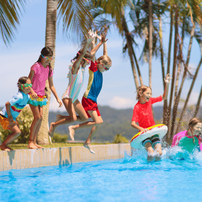 How to Take the Best Poolside Photos of Your Kids This Summer